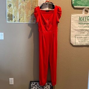 Jumpsuits red!